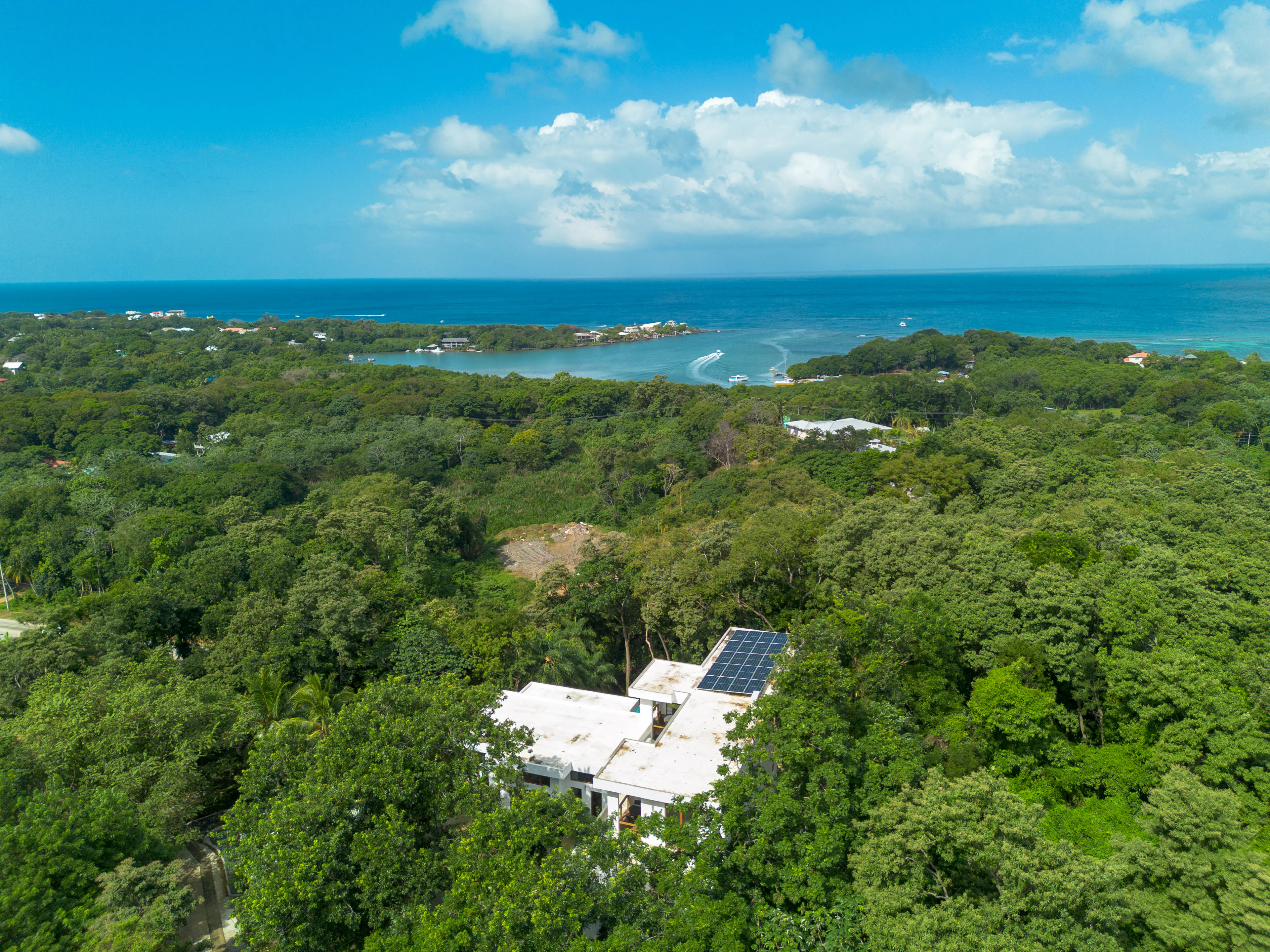 Hilltop Paradise — photo 12