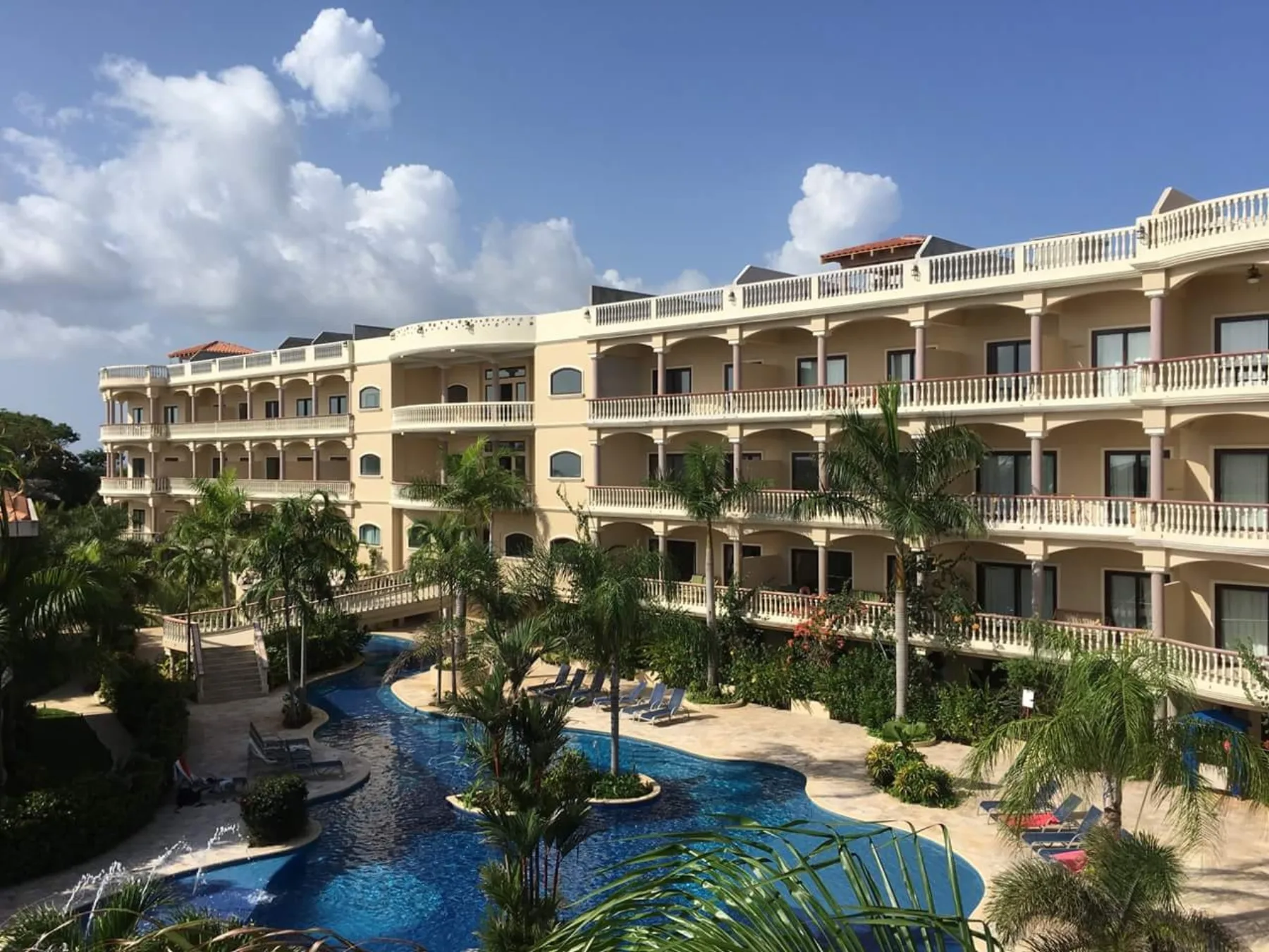 The Meridian — Lighthouse Point, West Bay, Roatán